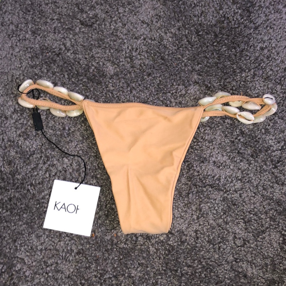 KAOHS Sand Brazilian Bottoms - Picture 5 of 5